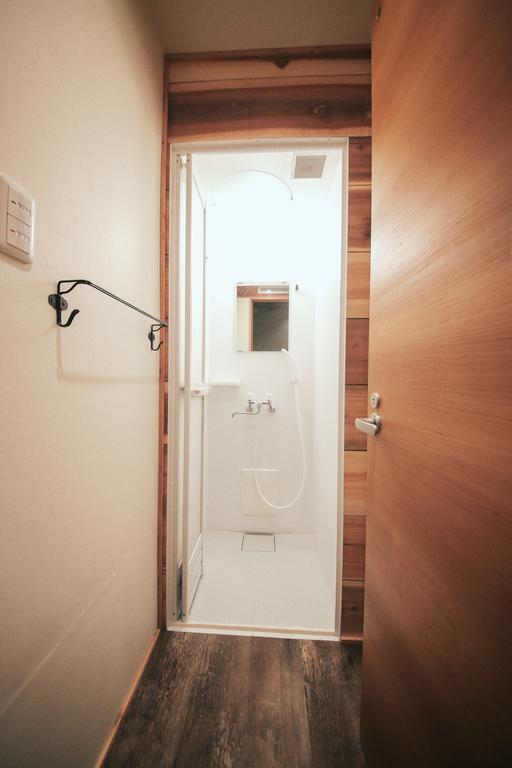 Bnbplus Niigata Book Inn Экстерьер фото
